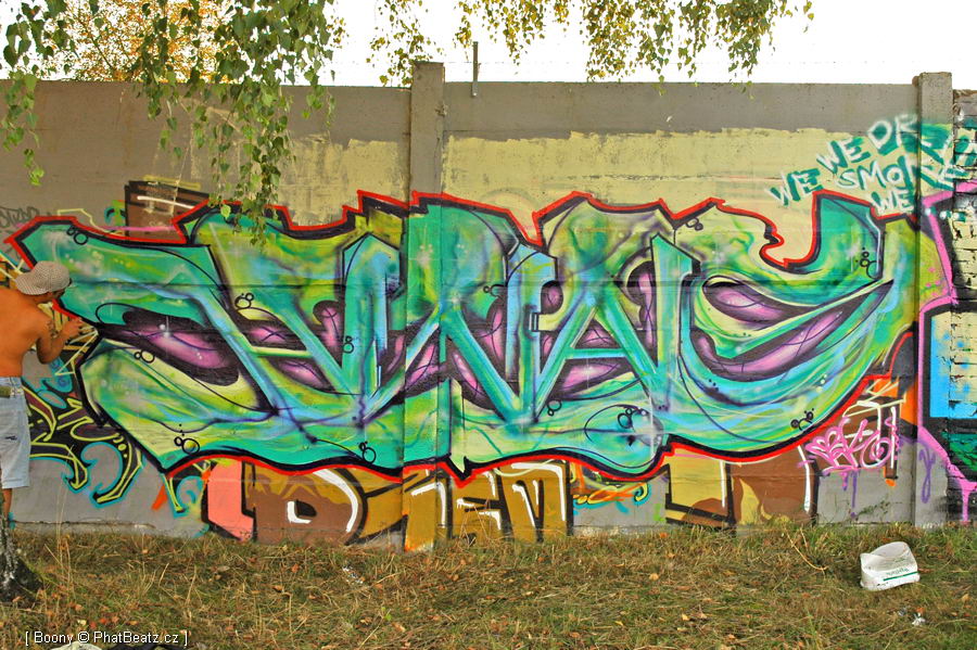 070825_HHK07graff_10