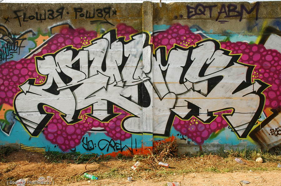 070825_HHK07graff_40