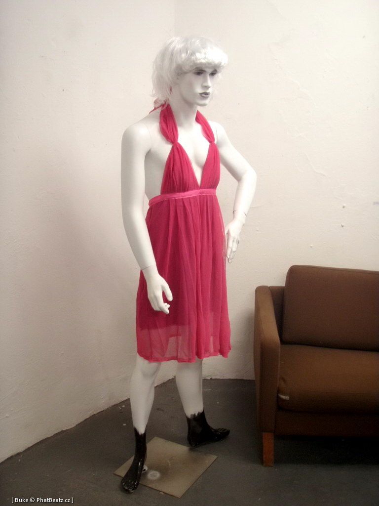 120328_DotekUlice_02