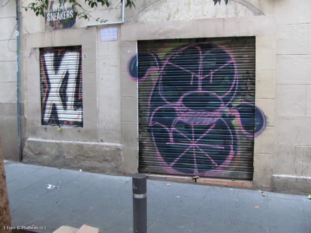 1312-1401_BarcelonaStreet_108