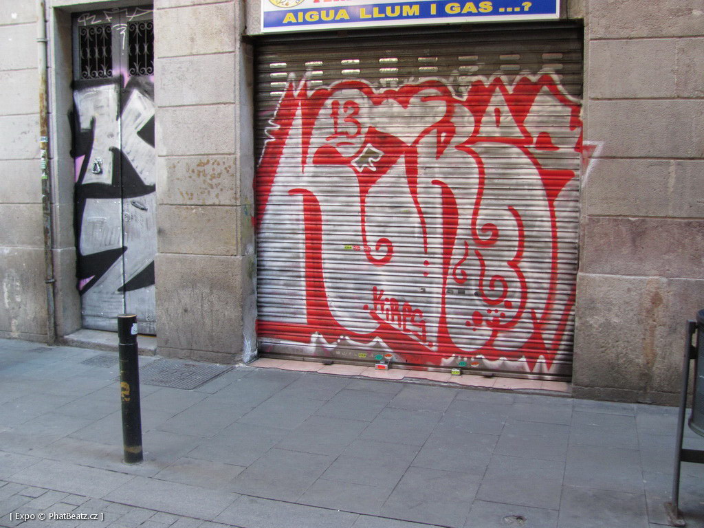 1312-1401_BarcelonaStreet_111