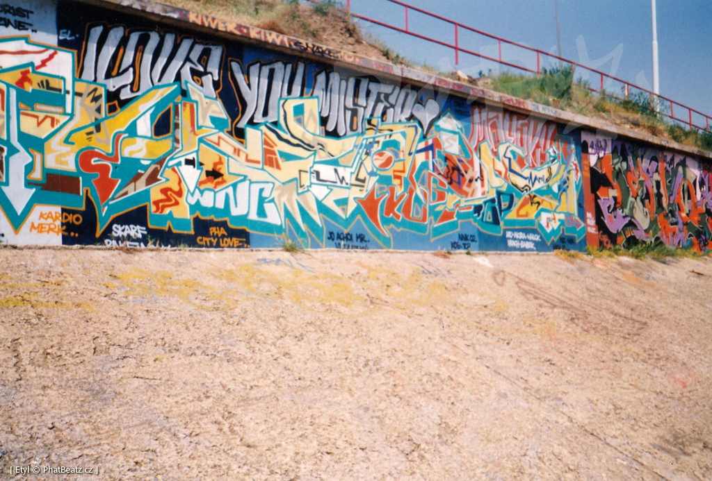 1996-2000_Graffiti_Praha_01