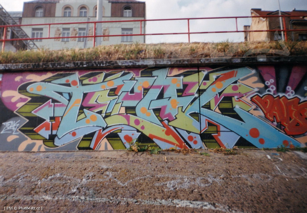 1996-2000_Graffiti_Praha_16