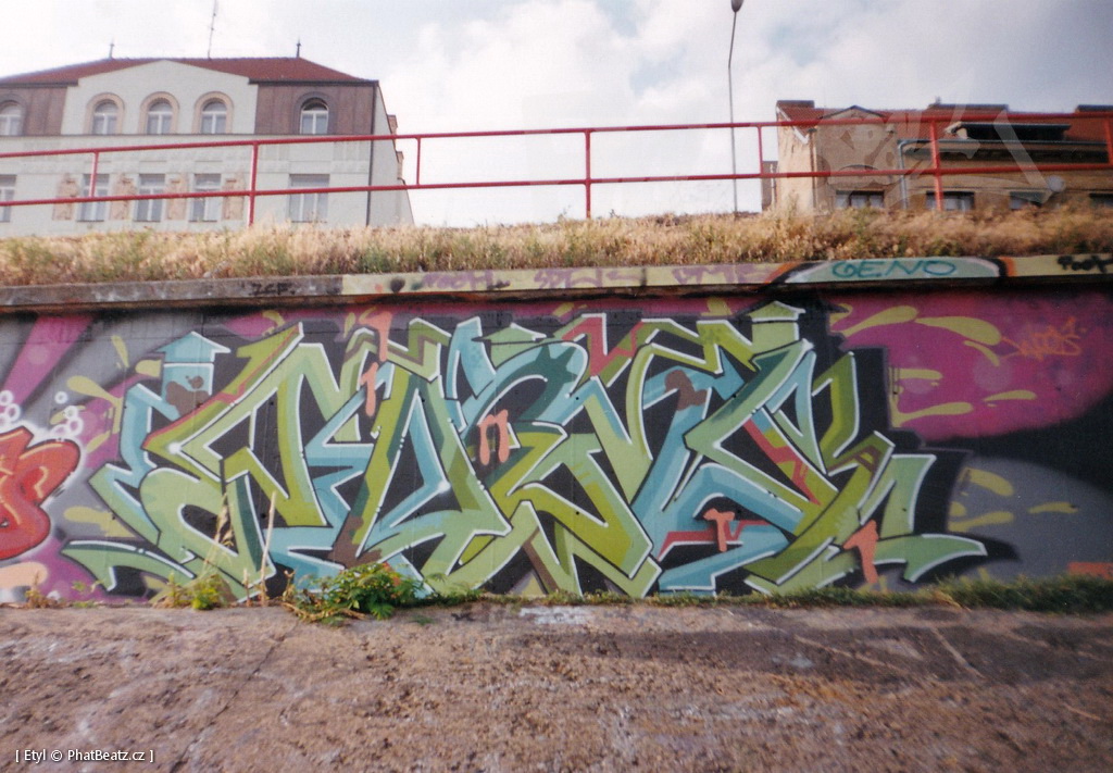1996-2000_Graffiti_Praha_17