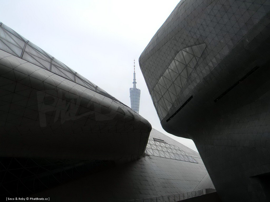 Guangzhou_Opera_01