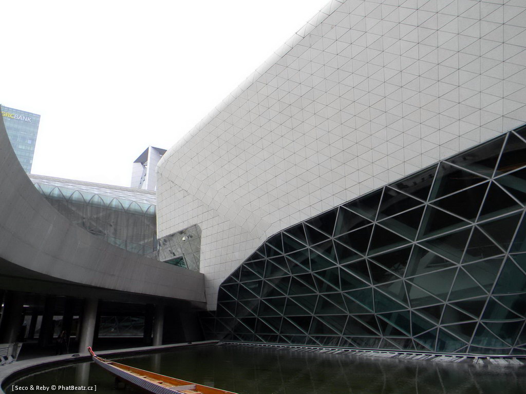 Guangzhou_Opera_04