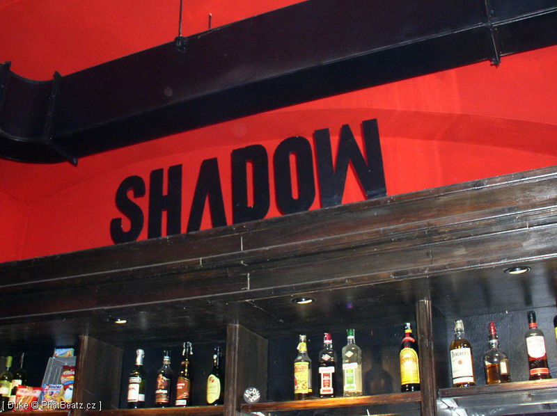 ShadowCafe_01