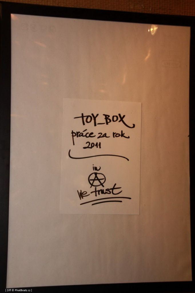 ToyBox_01
